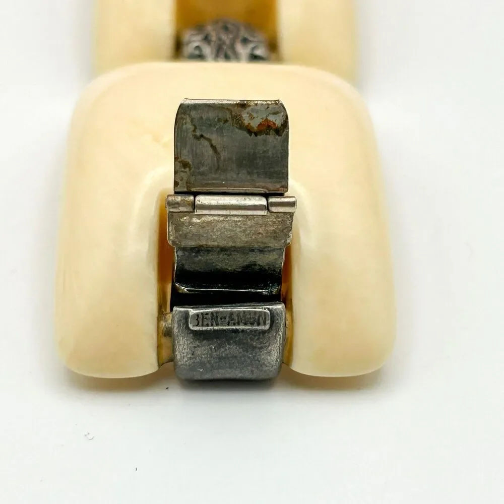 Vintage Ben-Amun Signed Lucite Bangle Bracelet Cream Silver Tone Modernist 7